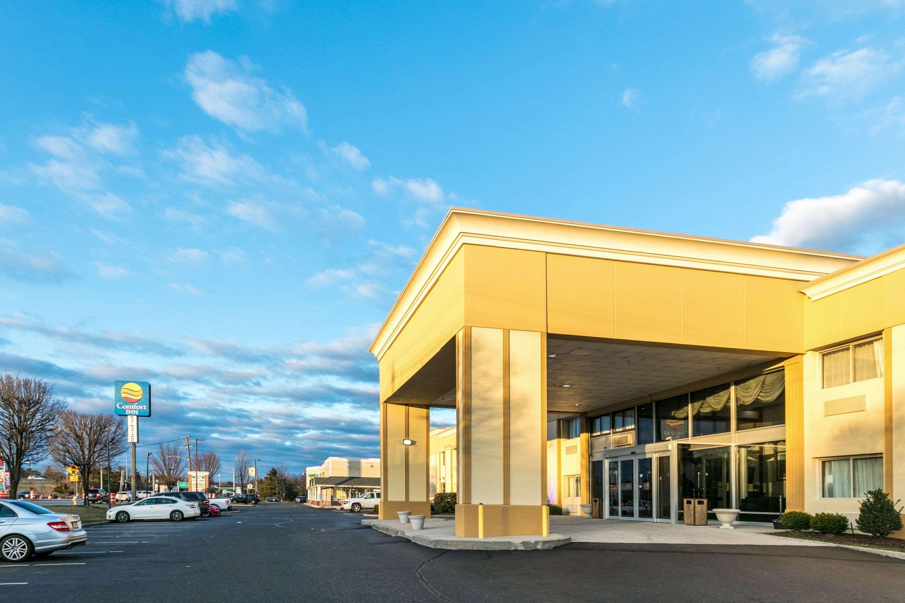 Comfort Inn Medford-Long Island Exterior foto